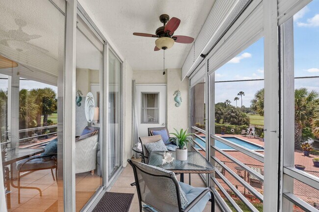 Building Photo - 3425 Via Poinciana