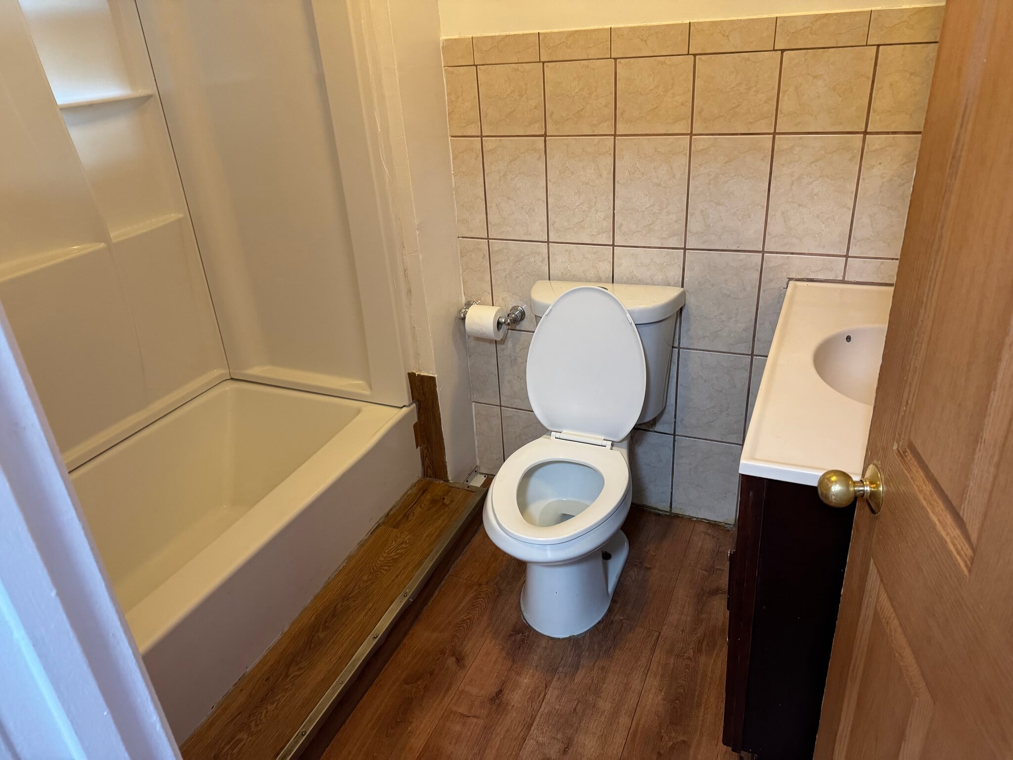 Building Photo - 64 Ford St