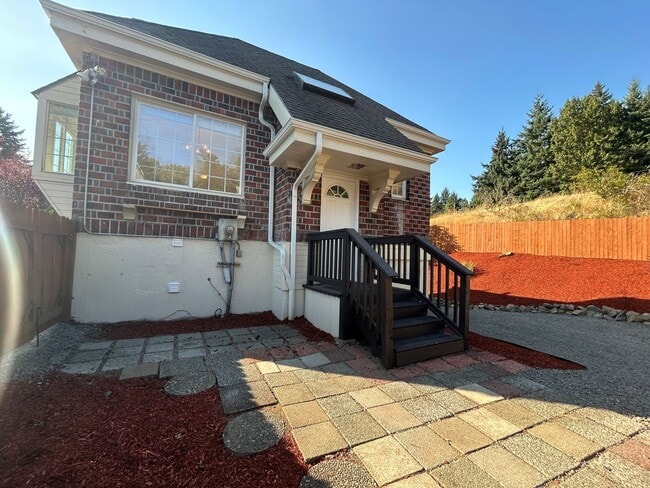 Building Photo - Welcome to your new home!