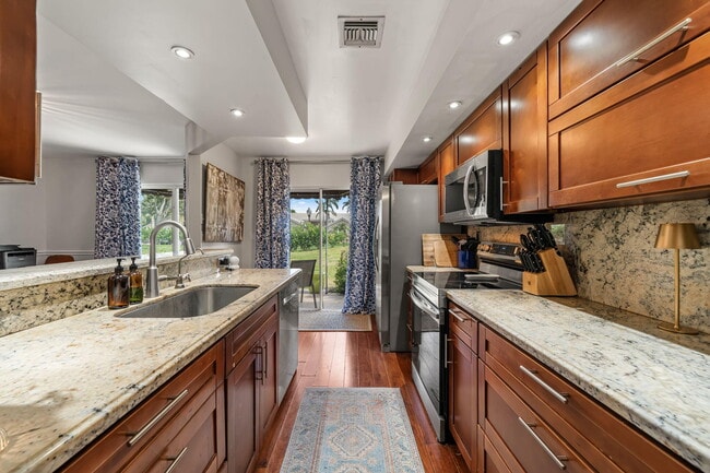 Building Photo - 5250 Sapphire Valley