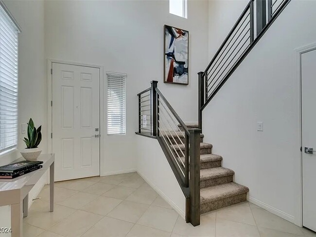 Building Photo - 6985 Solano Cyn Ave