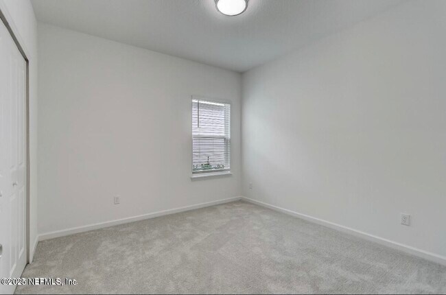 Building Photo - 300 Gan Wy