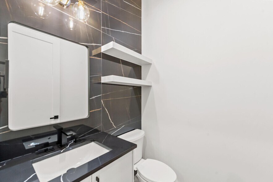 Building Photo - 9727 Williford Trl