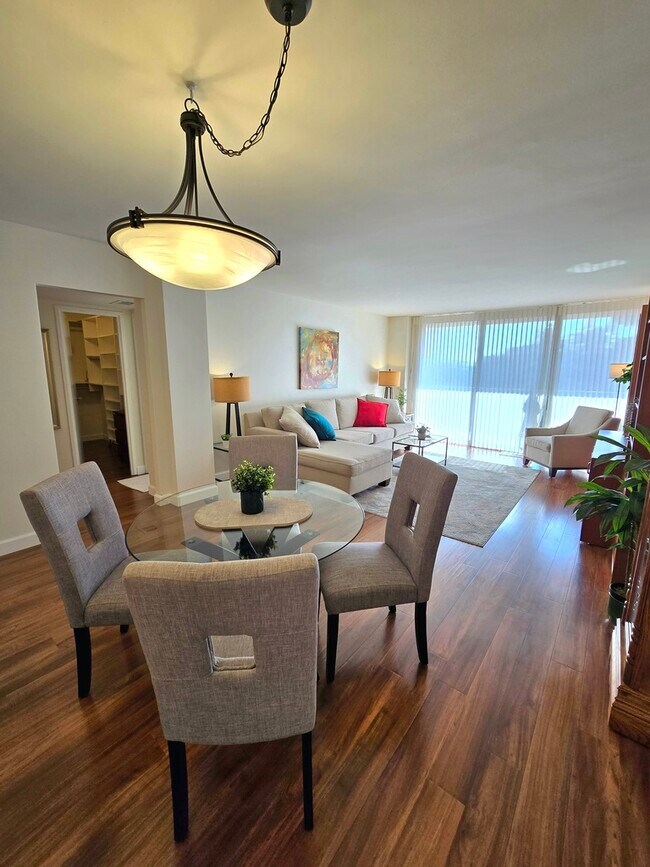 Building Photo - 3635 7th Ave