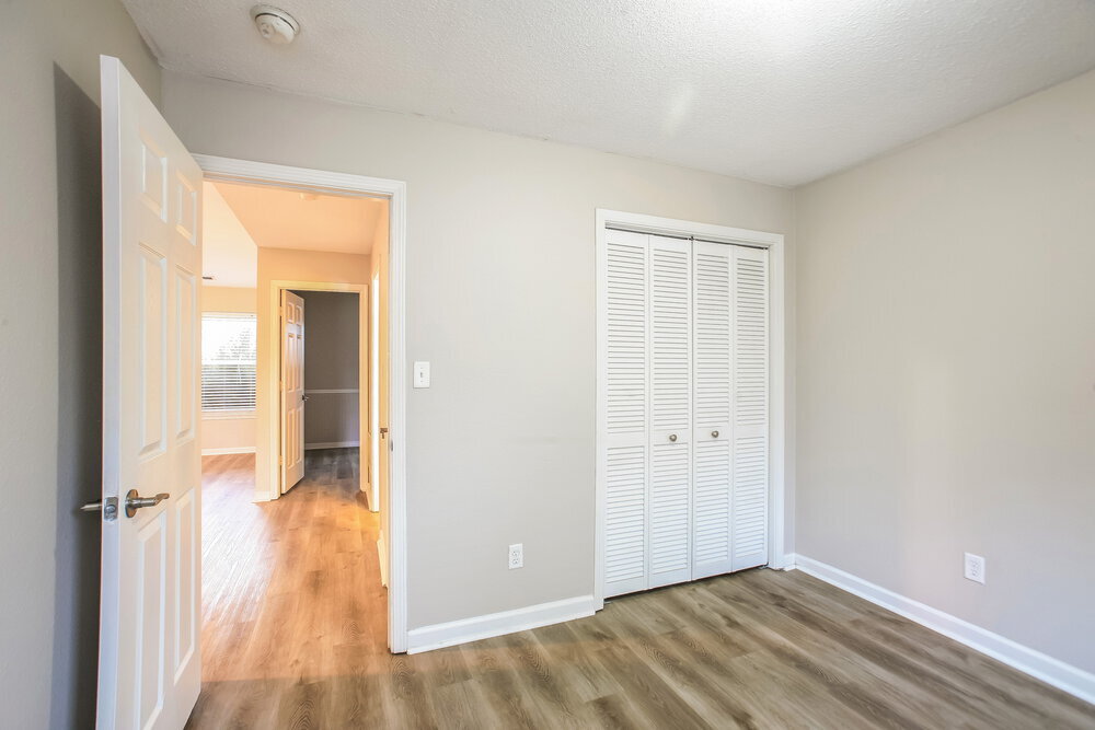 Building Photo - 1358 Evergreen Dr