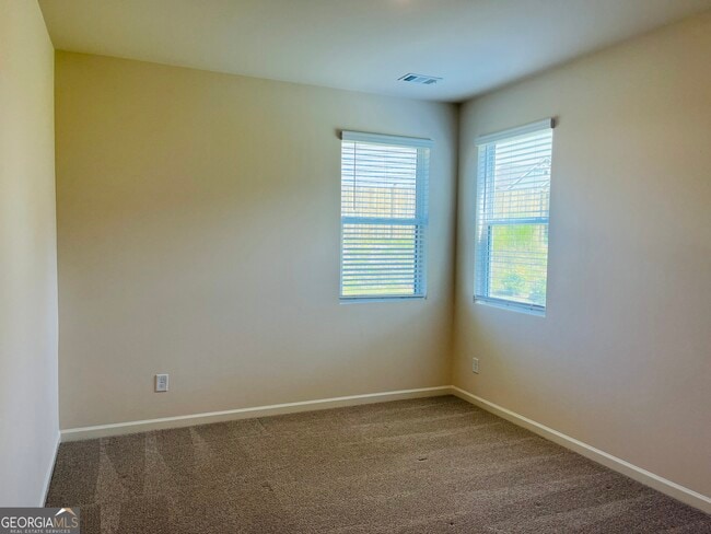 Building Photo - 910 Sly Fox Run