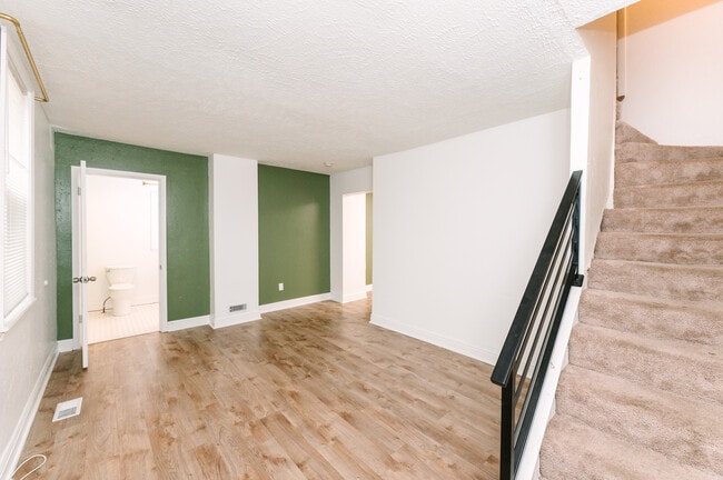 Building Photo - 118 Brim Way