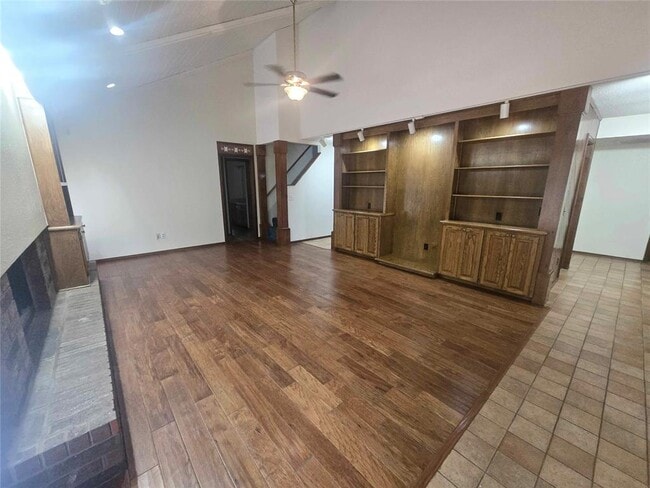 Building Photo - 1212 Kingston Ct