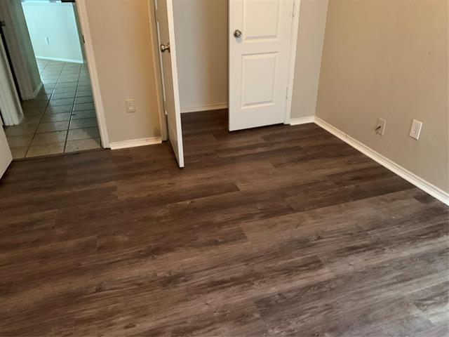 Building Photo - 1513 Heron Dr