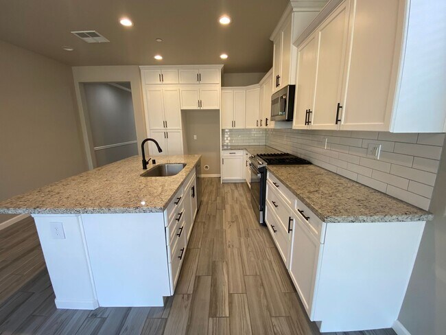 Building Photo - 3461 Alcove Way