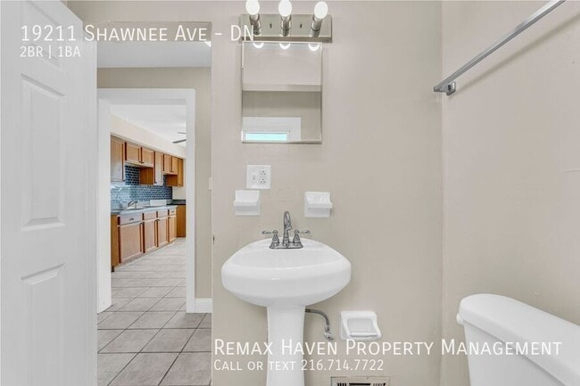 Building Photo - 19211 Shawnee Ave