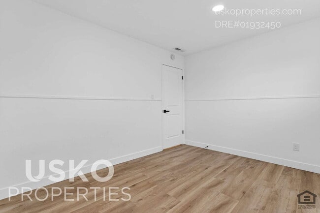 Building Photo - "Charming 2-Bed Duplex in Rancho Cordova – 1,110 Sq Ft of Comfort!"