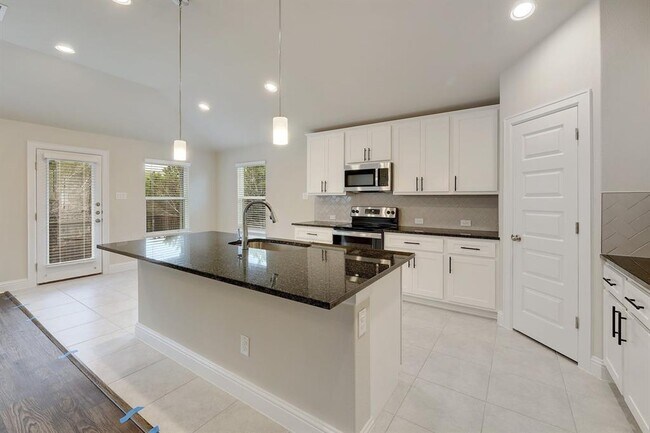 Building Photo - 20809 Peacemaker Trail