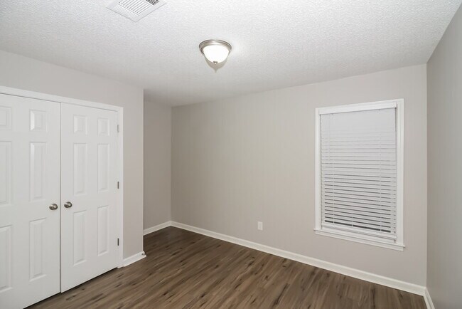 Building Photo - 1506 Appling Wood Cove S