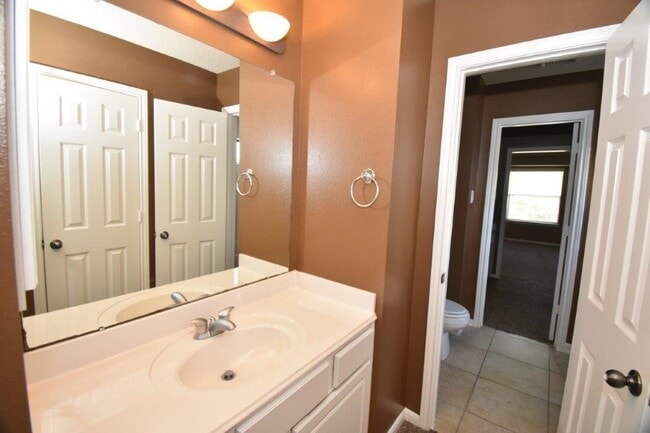 Building Photo - 22306 Fieldcrest Ln