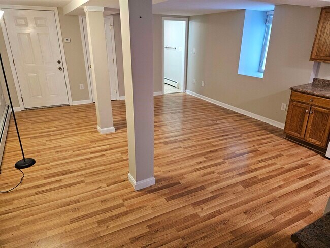 Building Photo - 36 Belknap St
