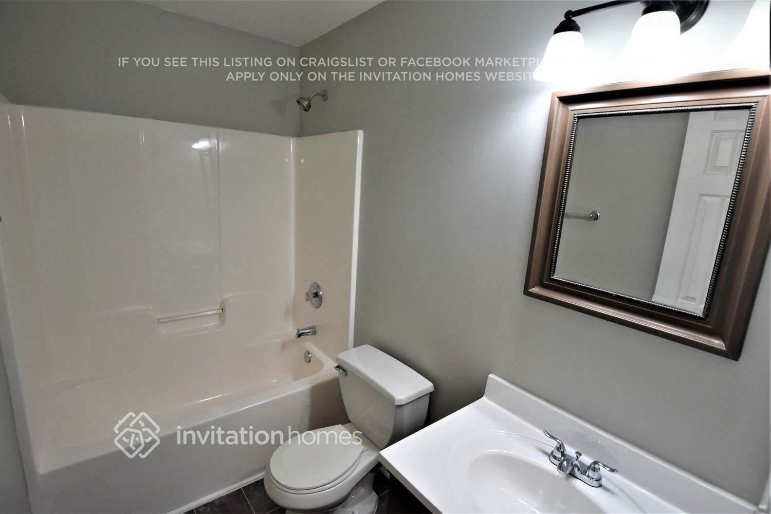 Building Photo - 3142 Blueberry Dr
