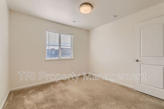 Building Photo - 645 W 171st Pl