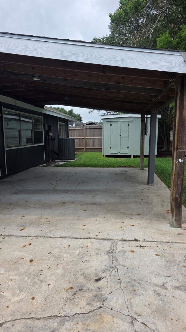 Building Photo - 19410 Westhaven Dr