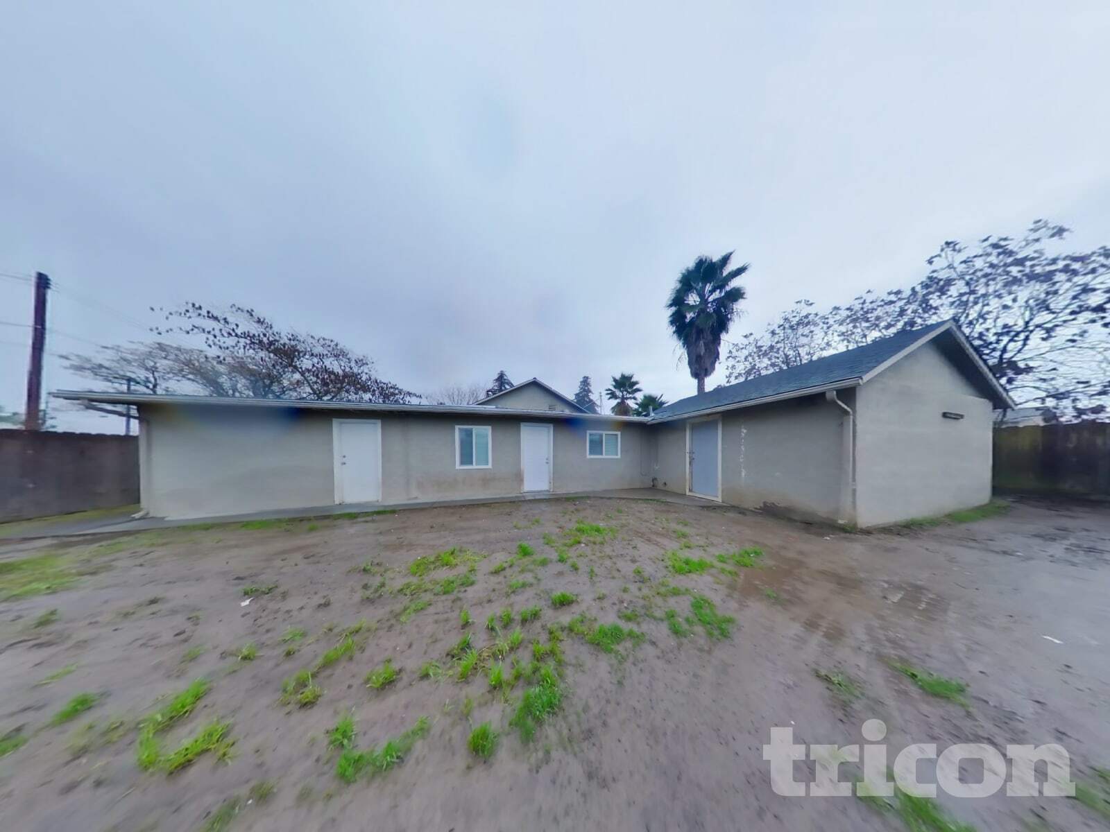 Building Photo - 421 S Abbie St