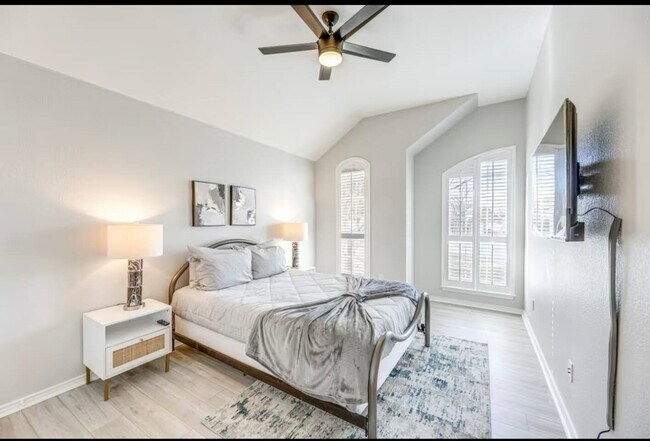 Building Photo - 602 Vogue Cove