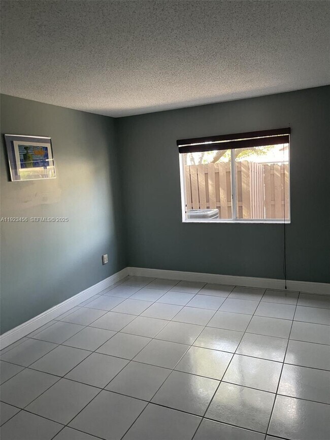 Building Photo - 6606 SW 131st pth