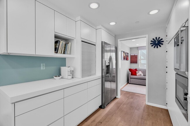 Building Photo - 140 Ocean Park Blvd