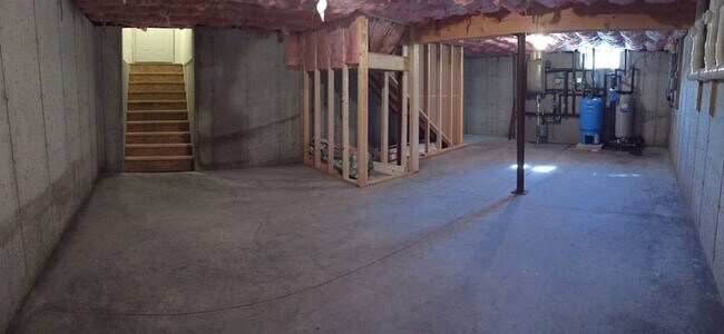 Building Photo - 226 Worcester Rd