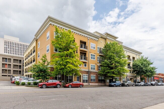 Building Photo - 2 Bedroom, 2 Bath Apartment in Birmingham