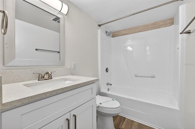Building Photo - 612 Bass Ct