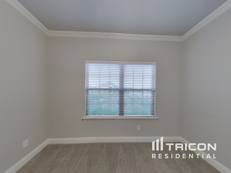 Building Photo - 7816 Cypress Dr