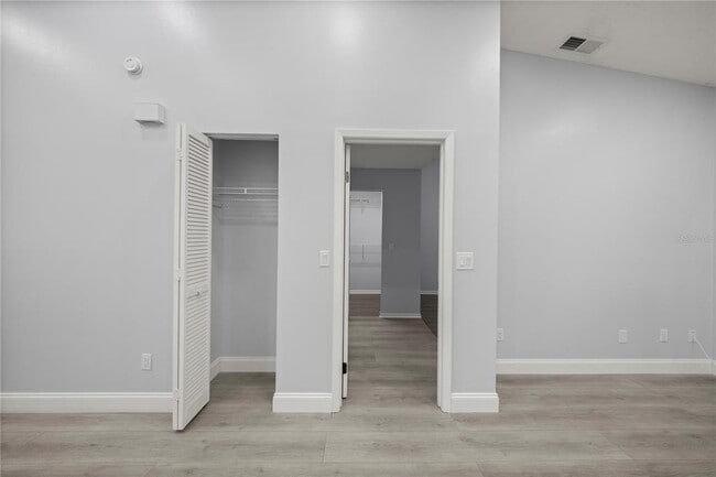 Building Photo - 10441 SW 85th Ct