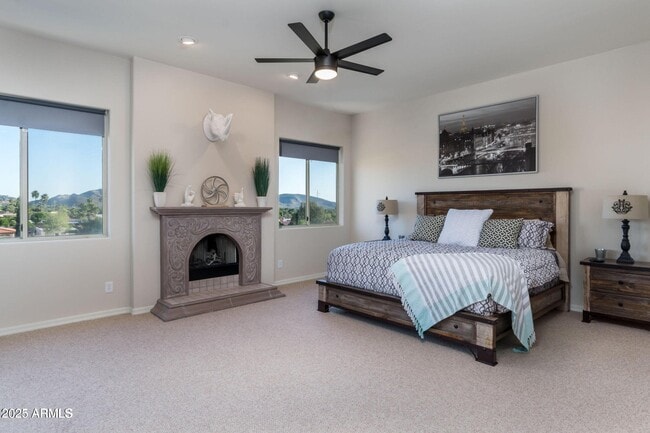 Building Photo - 908 E Waltann Ln