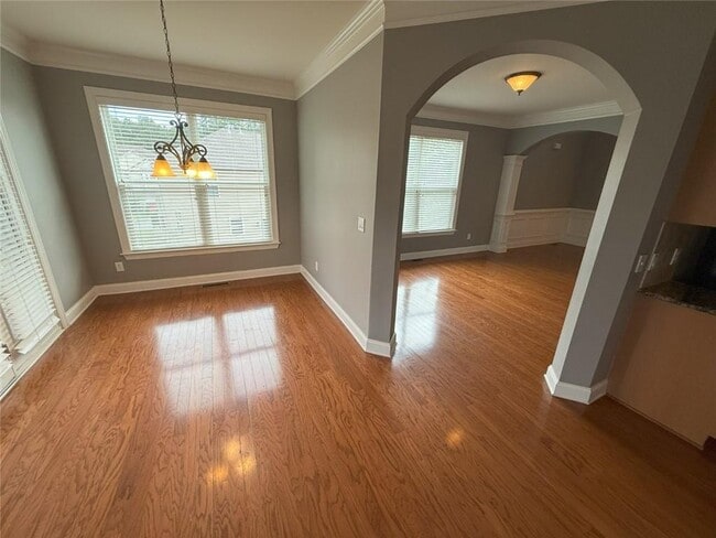 Building Photo - 3730 Clay Ct