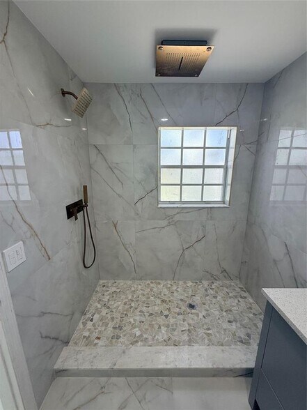 Building Photo - 3380 NW 78th Ave