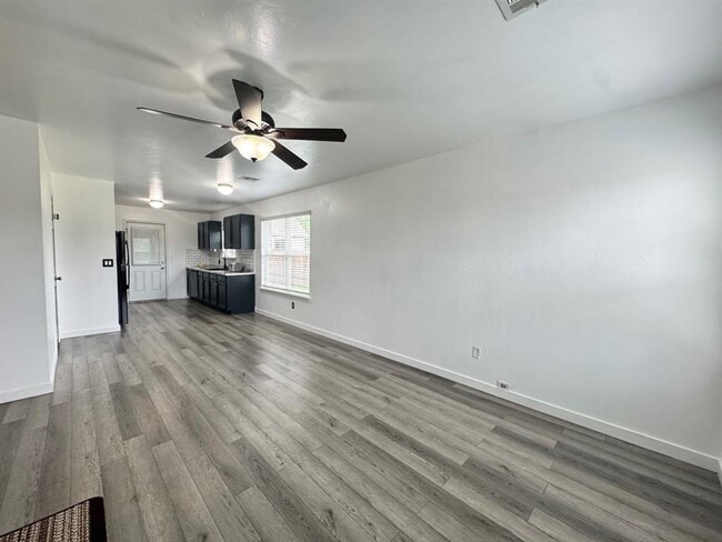 Building Photo - 1795 Bliss Cir