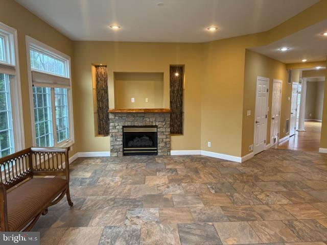 Building Photo - 2054 Madrillon Rd