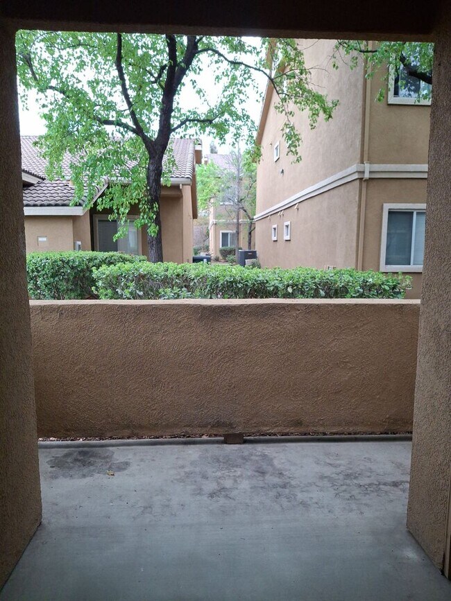 Building Photo - 501 Gibson Dr