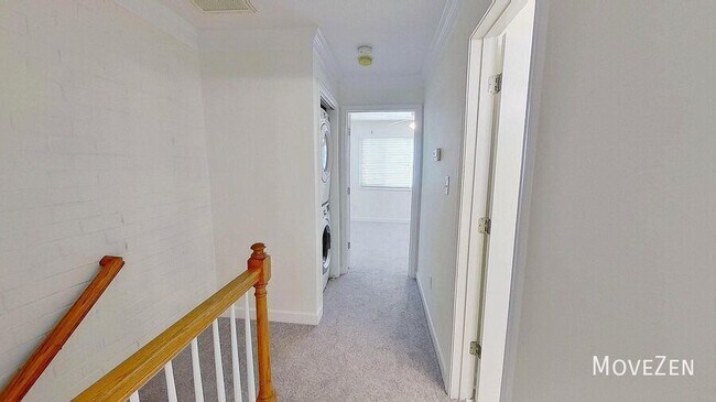 Building Photo - 1336 Green Oaks Ln