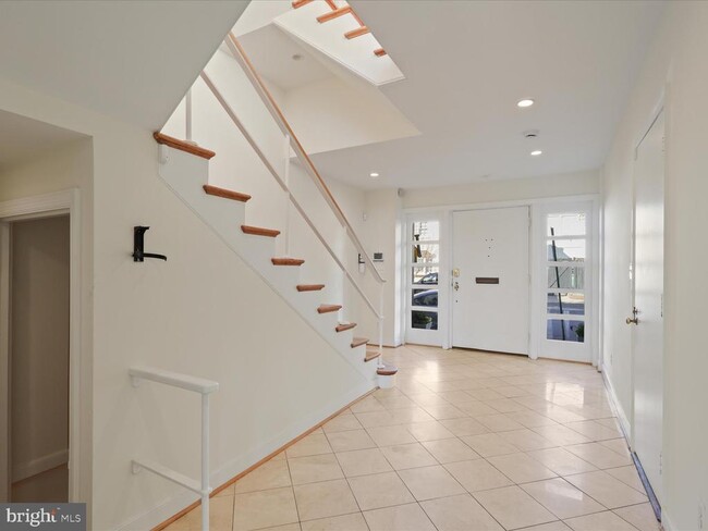 Building Photo - 3604 Prospect St NW