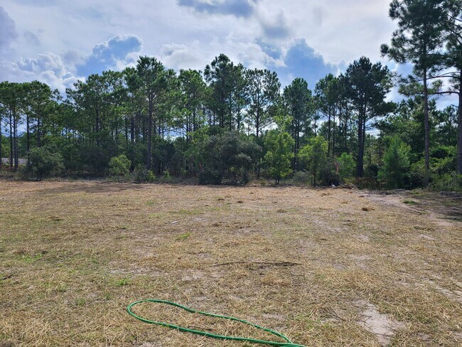 Building Photo - Beautiful 3 bedroom, 2.5 bath townhome - Holly Ridge - Rent discount!