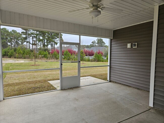 Building Photo - Unfurnished 4 bedroom, 3.5 bath Hampstead home in Magnolia Reserves Community