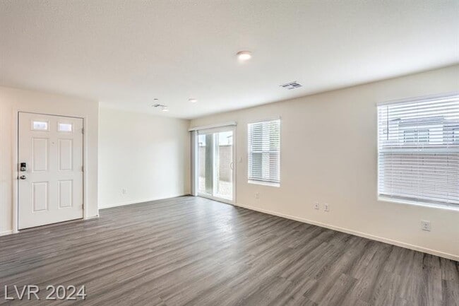 Building Photo - 4423 Honey Hls Ave