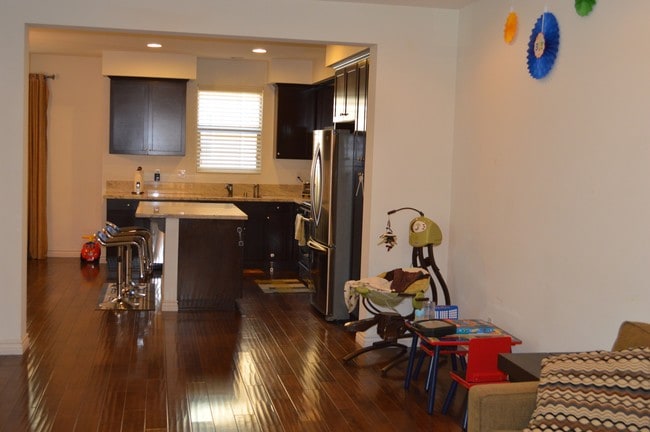 Building Photo - 5565 Ocean