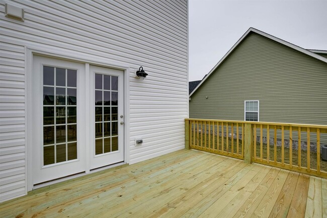 Building Photo - What a kitchen.