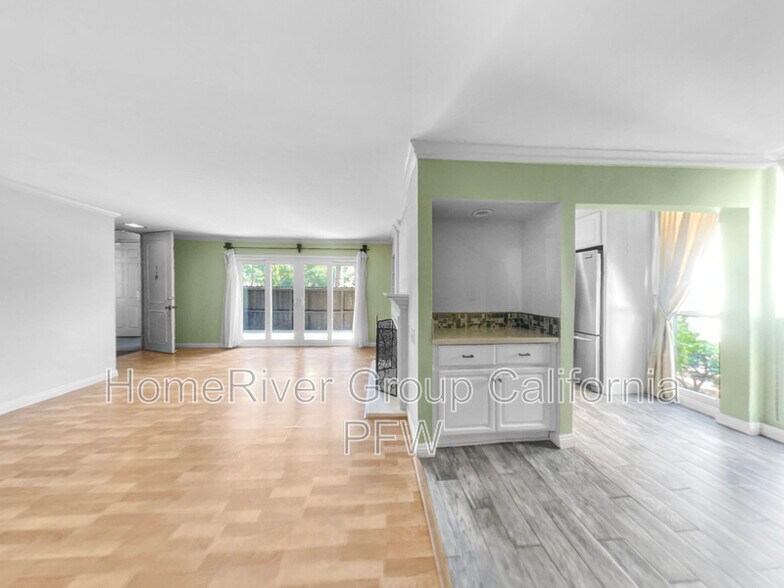 Building Photo - 31569 Lindero Canyon Rd