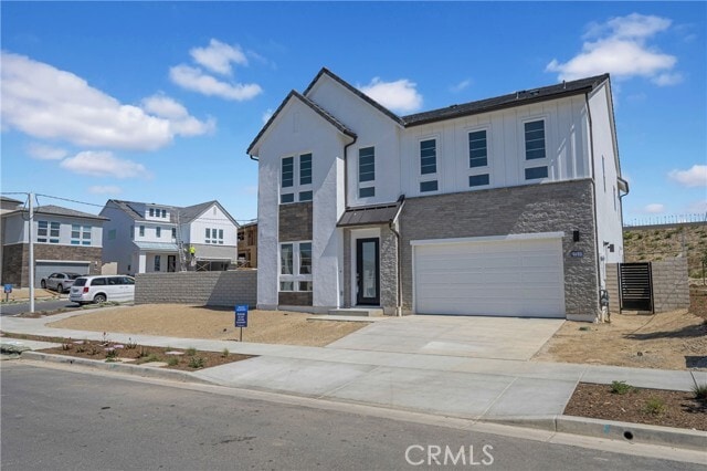 Building Photo - 27510 Elderberry Dr