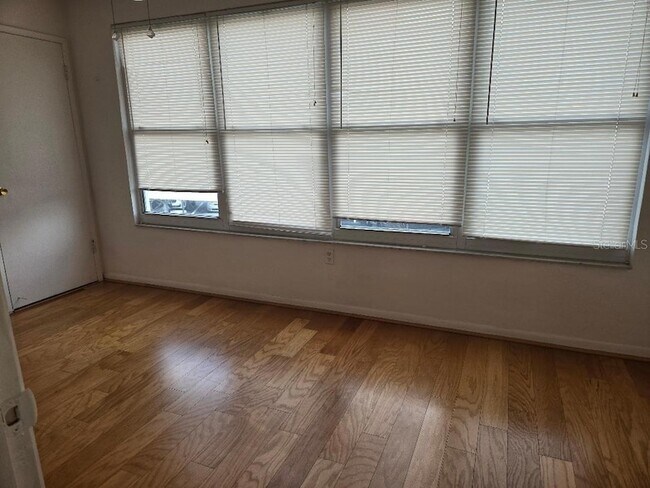 Building Photo - 3128 59th St S