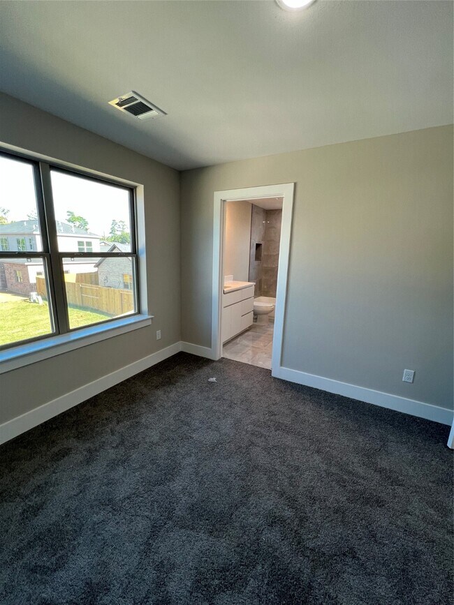 Building Photo - 2511 Martinas Ct