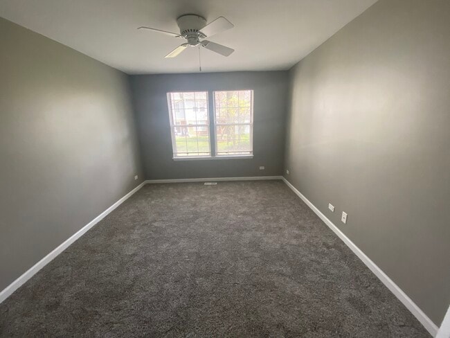 Building Photo - 2111 Camden Ln